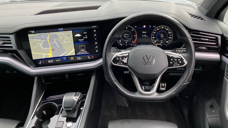 Volkswagen Touareg 3.0 V6 TDI 4Motion Black Edition 5dr Tip Auto Diesel Estate